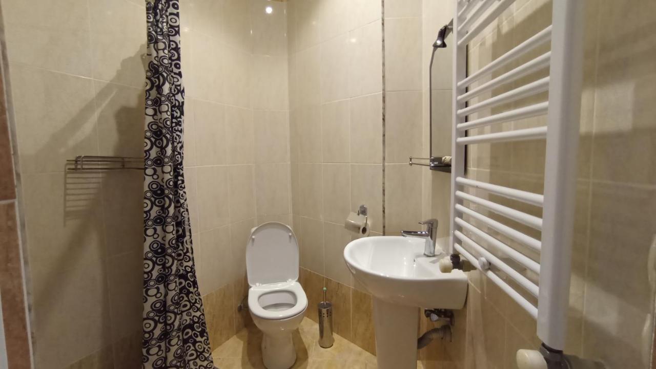 Guest House Karla Кобулети Екстериор снимка