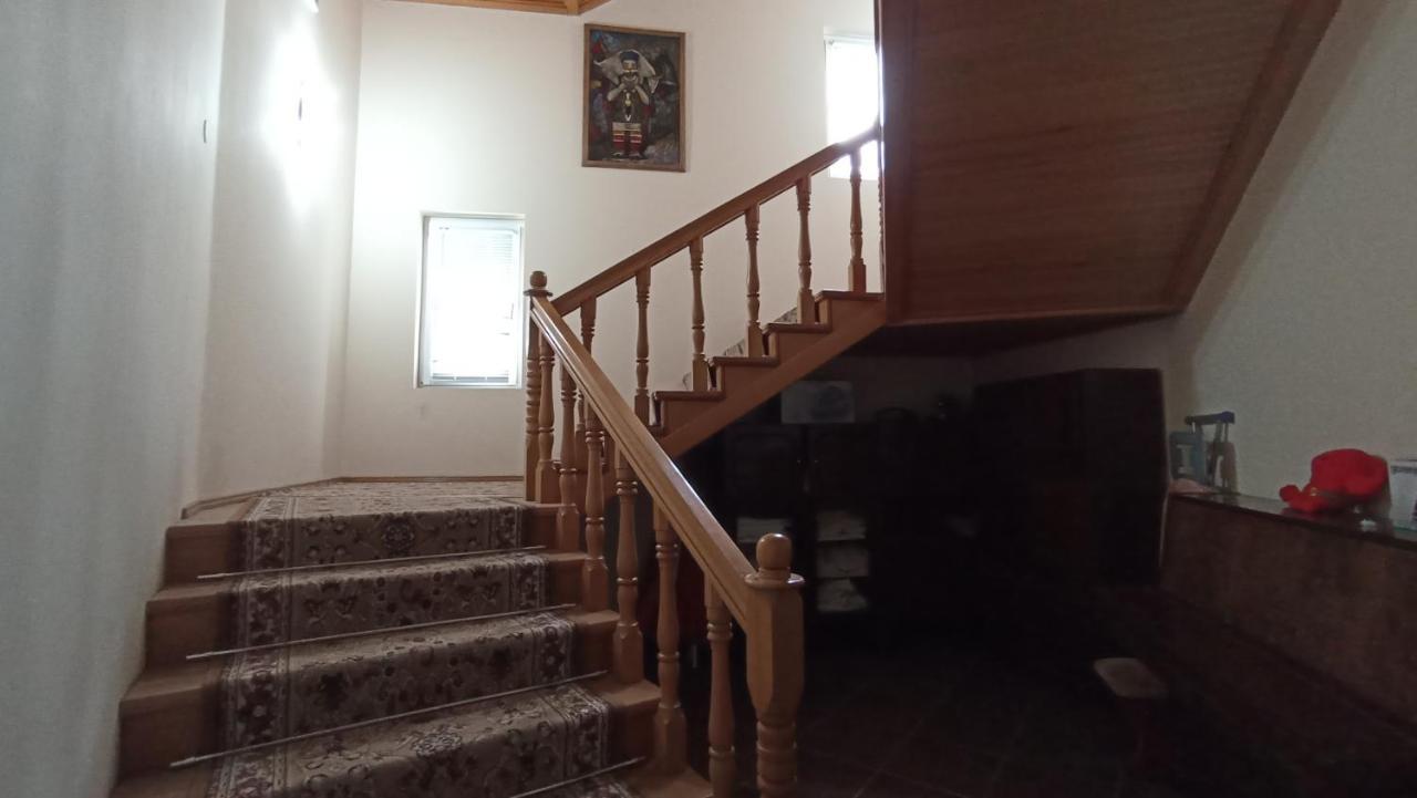 Guest House Karla Кобулети Екстериор снимка